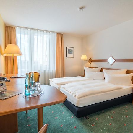 Airporthotel Residenz Steinenbronn Екстер'єр фото