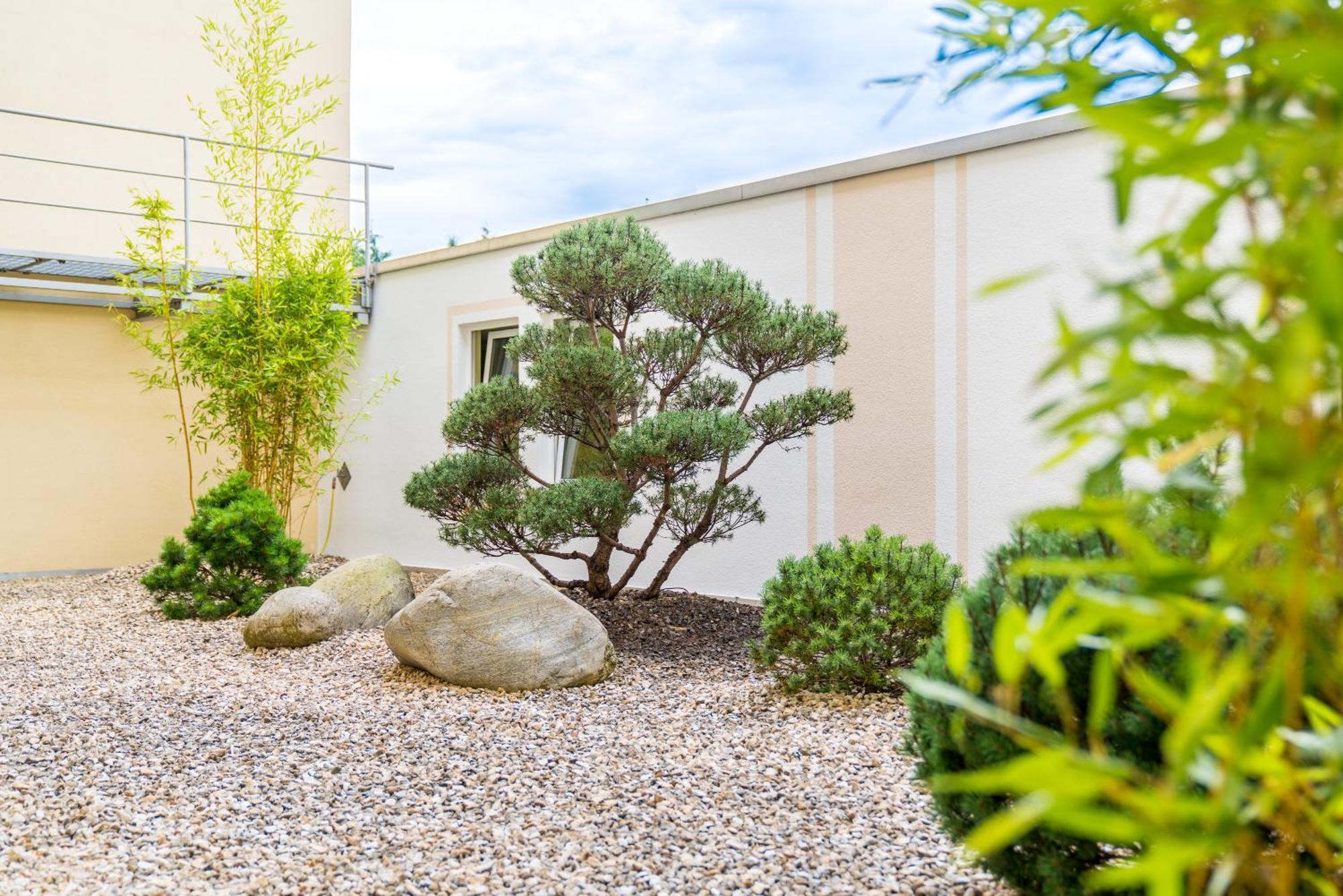 Airporthotel Residenz Steinenbronn Екстер'єр фото