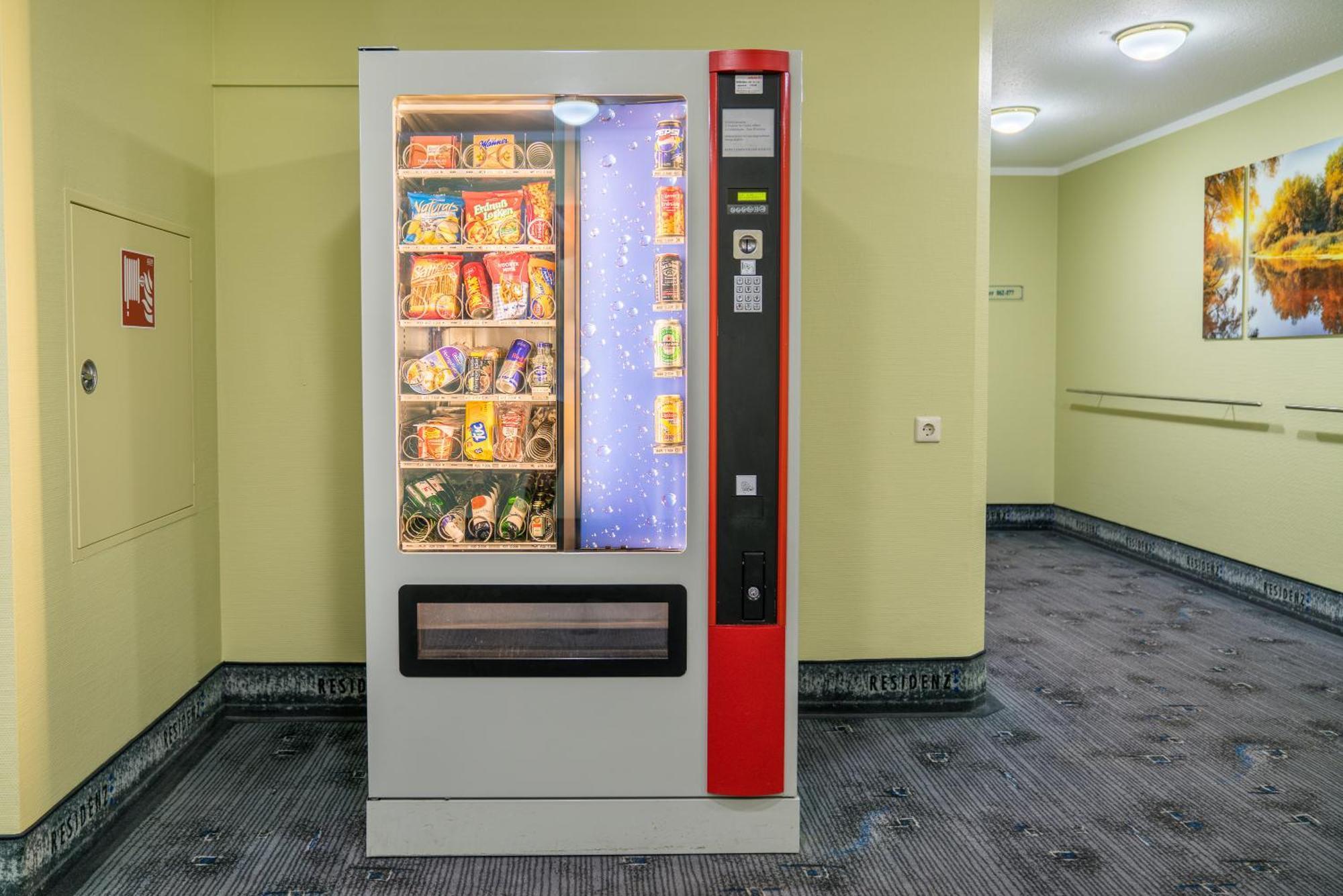 Airporthotel Residenz Steinenbronn Екстер'єр фото