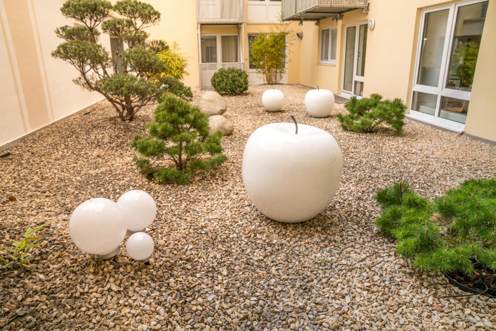 Airporthotel Residenz Steinenbronn Екстер'єр фото