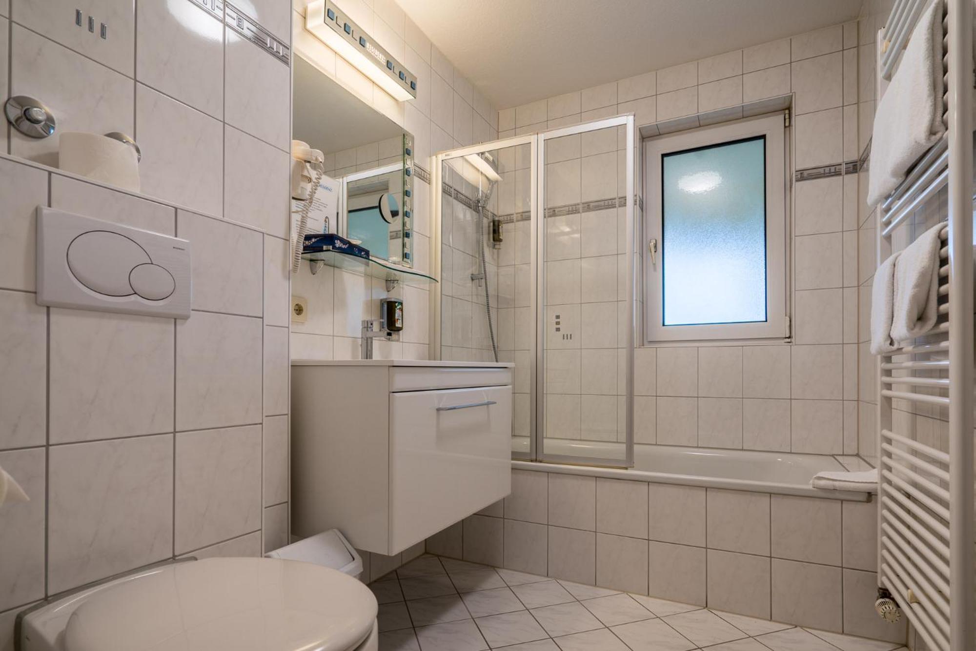 Airporthotel Residenz Steinenbronn Екстер'єр фото