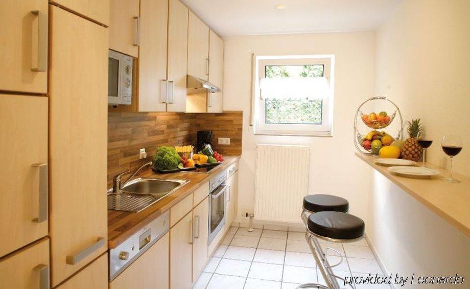 Airporthotel Residenz Steinenbronn Екстер'єр фото