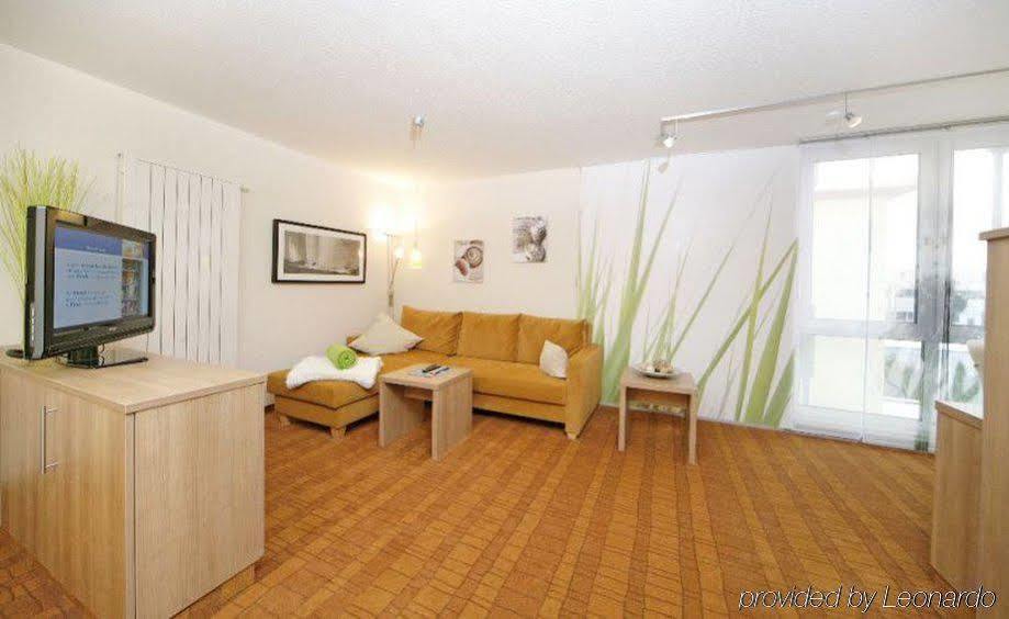 Airporthotel Residenz Steinenbronn Екстер'єр фото